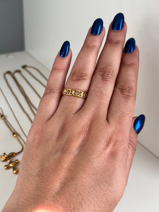 Adriana Ring