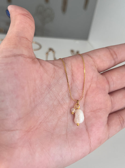 Simple Pearl Necklace